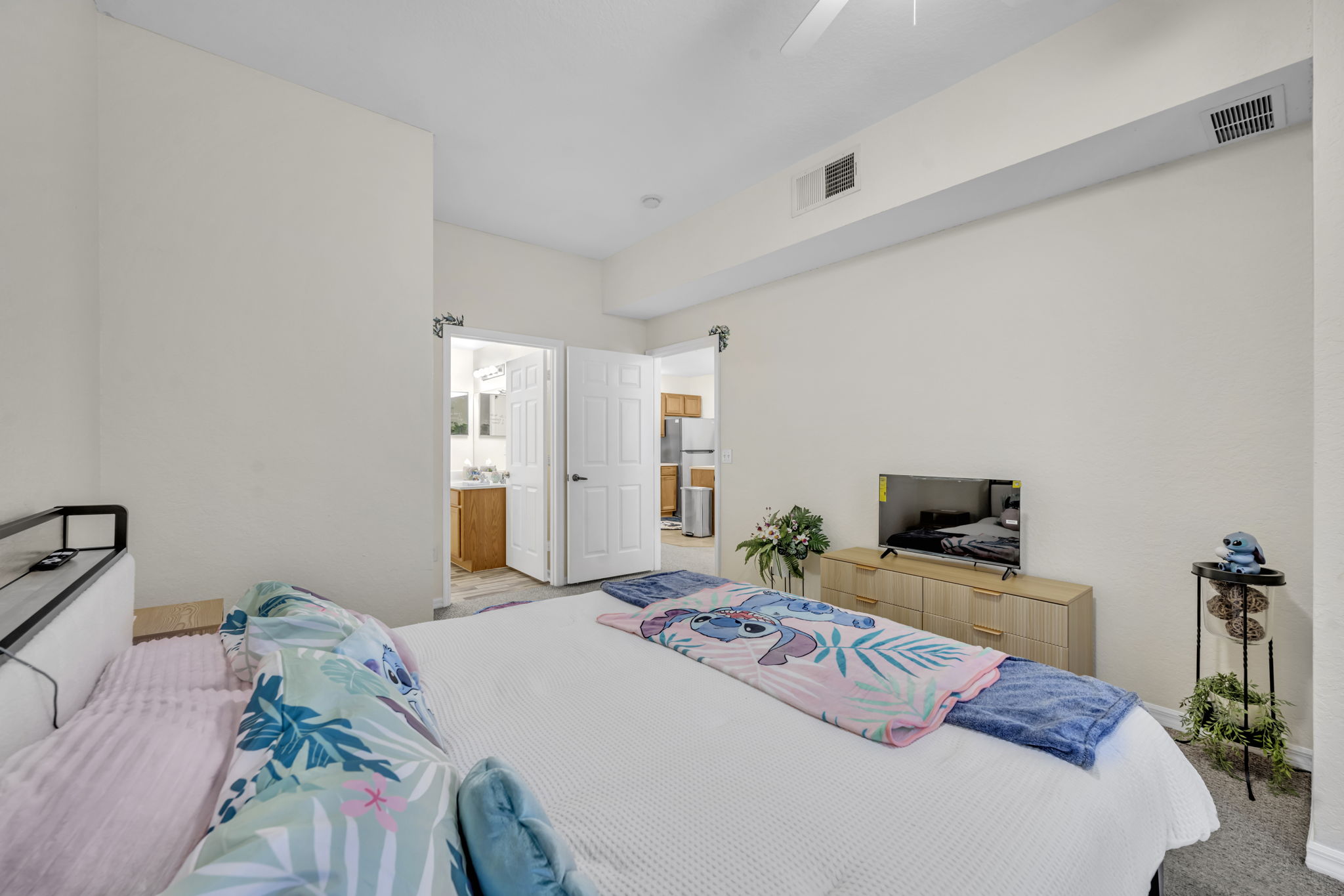 Queen Room
